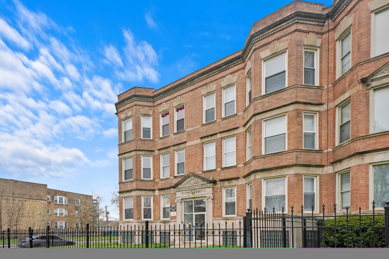 7152 S Emerald Avenue, Chicago, IL, 60621 2 7152 S Emerald Avenue