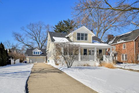 916 N Wheaton Avenue Wheaton IL 60187