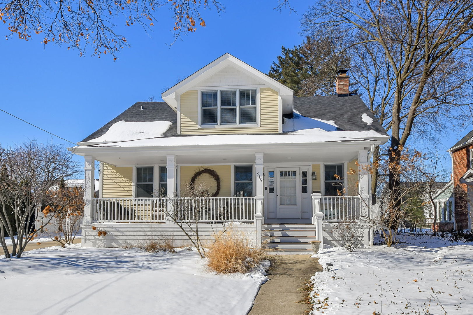 916 N Wheaton Avenue