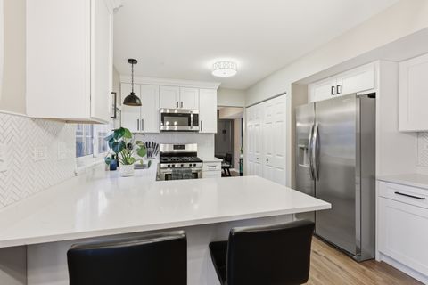 Tiny photo for 1880 Gleneagle Circle, Elgin, IL 60123 (MLS # 12603110)