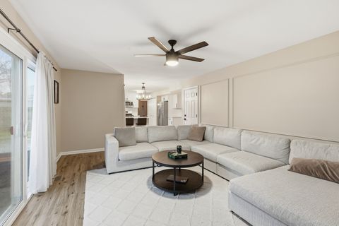 Tiny photo for 1880 Gleneagle Circle, Elgin, IL 60123 (MLS # 12603110)