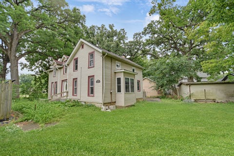 Tiny photo for 1408 E Washington Street, Joliet, IL 60433 (MLS # 12667936)