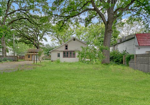 Tiny photo for 1408 E Washington Street, Joliet, IL 60433 (MLS # 12667936)