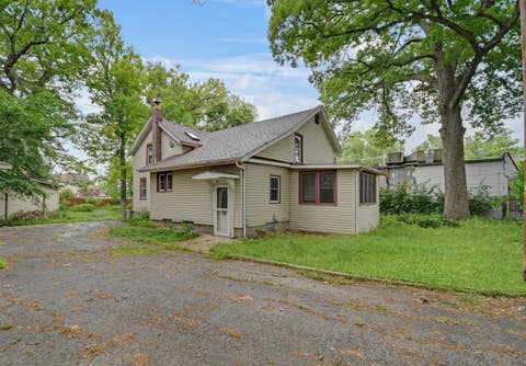 Tiny photo for 1408 E Washington Street, Joliet, IL 60433 (MLS # 12667936)