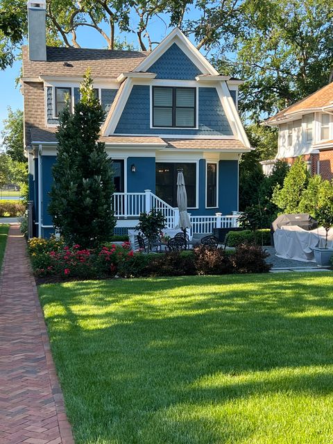Tiny photo for 90 E Woodland Road, Lake Forest, IL 60045 (MLS # 12547676)
