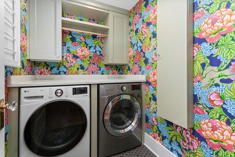 Tiny photo for 90 E Woodland Road, Lake Forest, IL 60045 (MLS # 12547676)