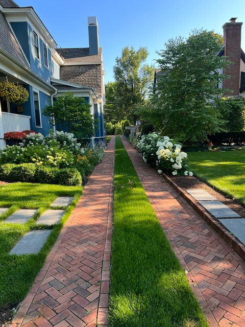 Tiny photo for 90 E Woodland Road, Lake Forest, IL 60045 (MLS # 12547676)