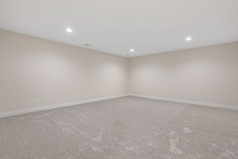 Tiny photo for 6 FRANK Court, Le Claire, IA 52753 (MLS # 12550282)