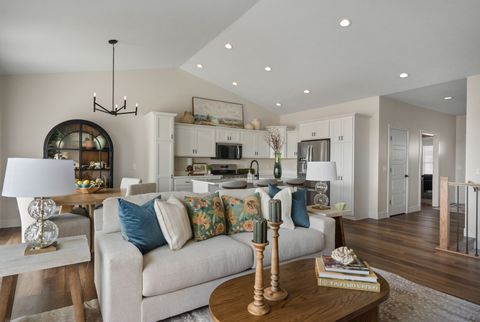 Tiny photo for 6 FRANK Court, Le Claire, IA 52753 (MLS # 12550282)