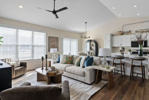 Tiny photo for 6 FRANK Court, Le Claire, IA 52753 (MLS # 12550282)