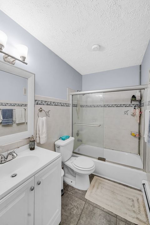 Tiny photo for 104 boardwalk Street #2E, Elk Grove Village, IL 60007 (MLS # 12477883)