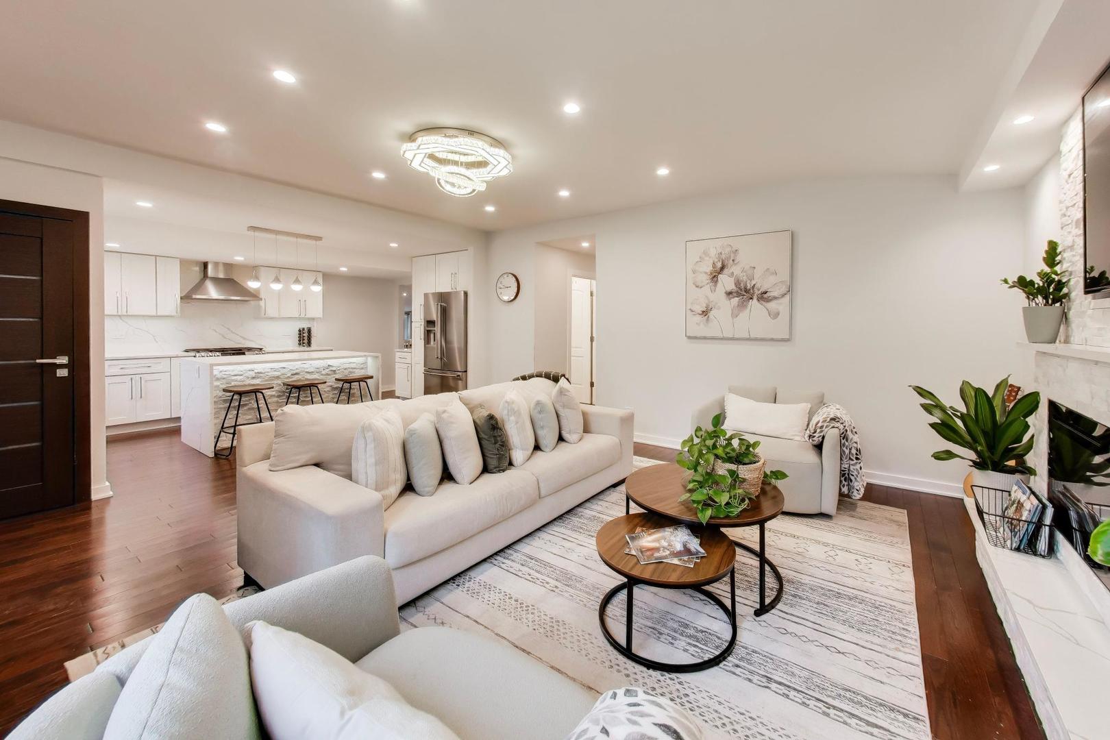 15 E Jeffery Avenue
