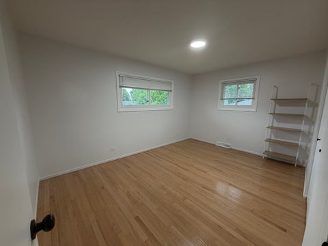 Tiny photo for 1801 E Aztec Lane, Mount Prospect, IL 60056 (MLS # 12684336)