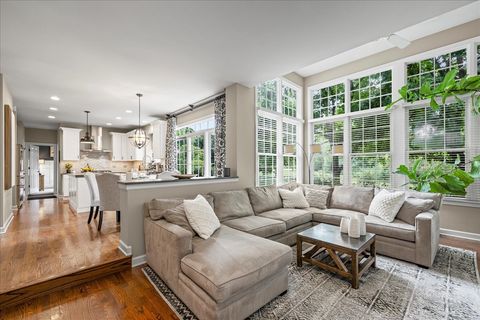 Tiny photo for 1917 Halifax Street, Libertyville, IL 60048 (MLS # 12490248)