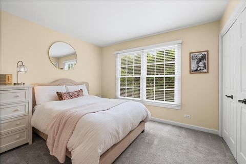 Tiny photo for 1917 Halifax Street, Libertyville, IL 60048 (MLS # 12490248)