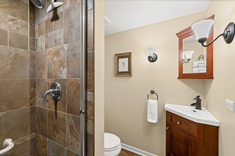 Tiny photo for 1917 Halifax Street, Libertyville, IL 60048 (MLS # 12490248)