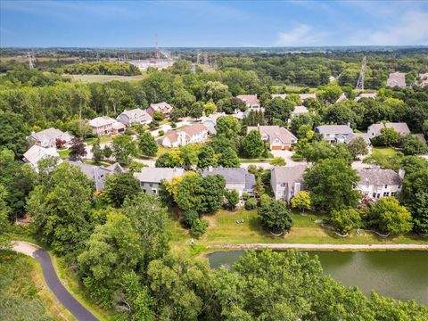 Tiny photo for 1917 Halifax Street, Libertyville, IL 60048 (MLS # 12490248)