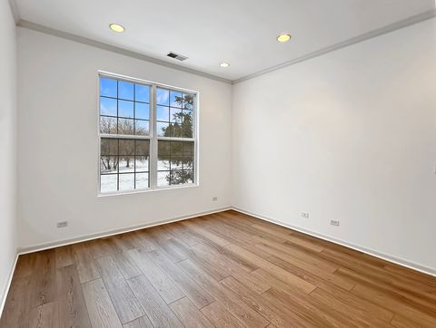 Tiny photo for 31782 N Pineview Boulevard, Lakemoor, IL 60051 (MLS # 12529813)