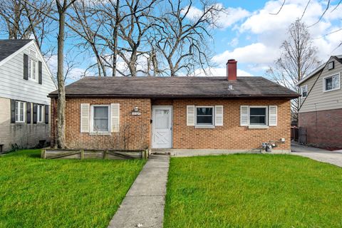 Photo of 18625 Golfview Avenue, Homewood, IL 60430 (MLS # 12543968)