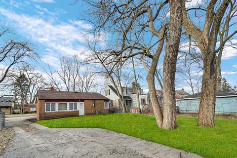 Tiny photo for 18625 Golfview Avenue, Homewood, IL 60430 (MLS # 12543968)