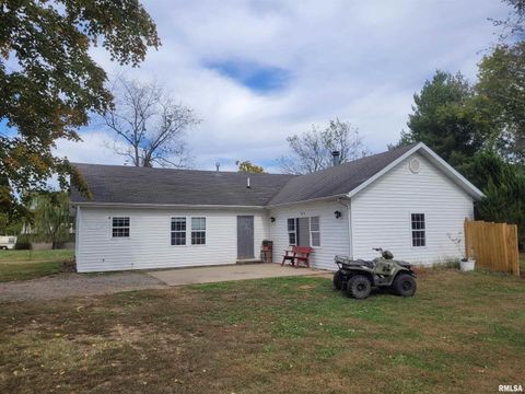 Tiny photo for 10270 N REYNOLDS Lane, Mt Vernon, IL 62864 (MLS # EB460165)