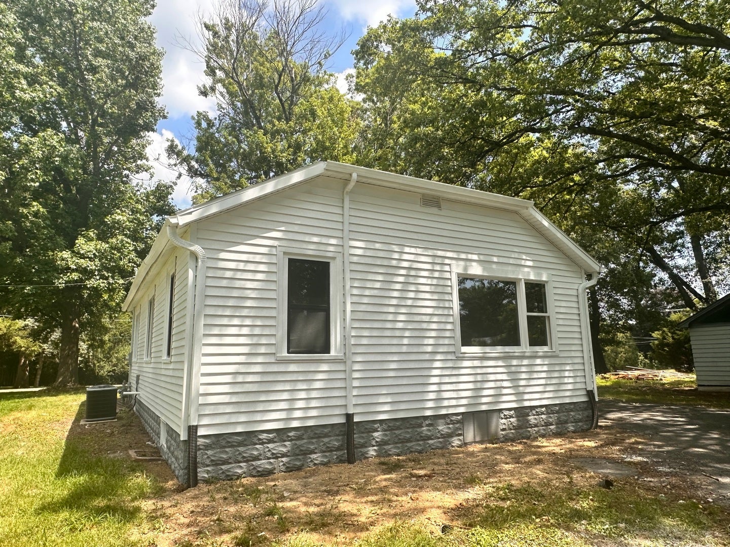 1607 Shaft Street