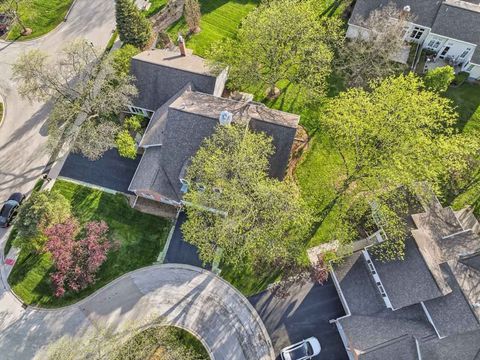 Tiny photo for 63 Country Club Drive, Prospect Heights, IL 60070 (MLS # 12625523)