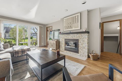 Tiny photo for 63 Country Club Drive, Prospect Heights, IL 60070 (MLS # 12625523)