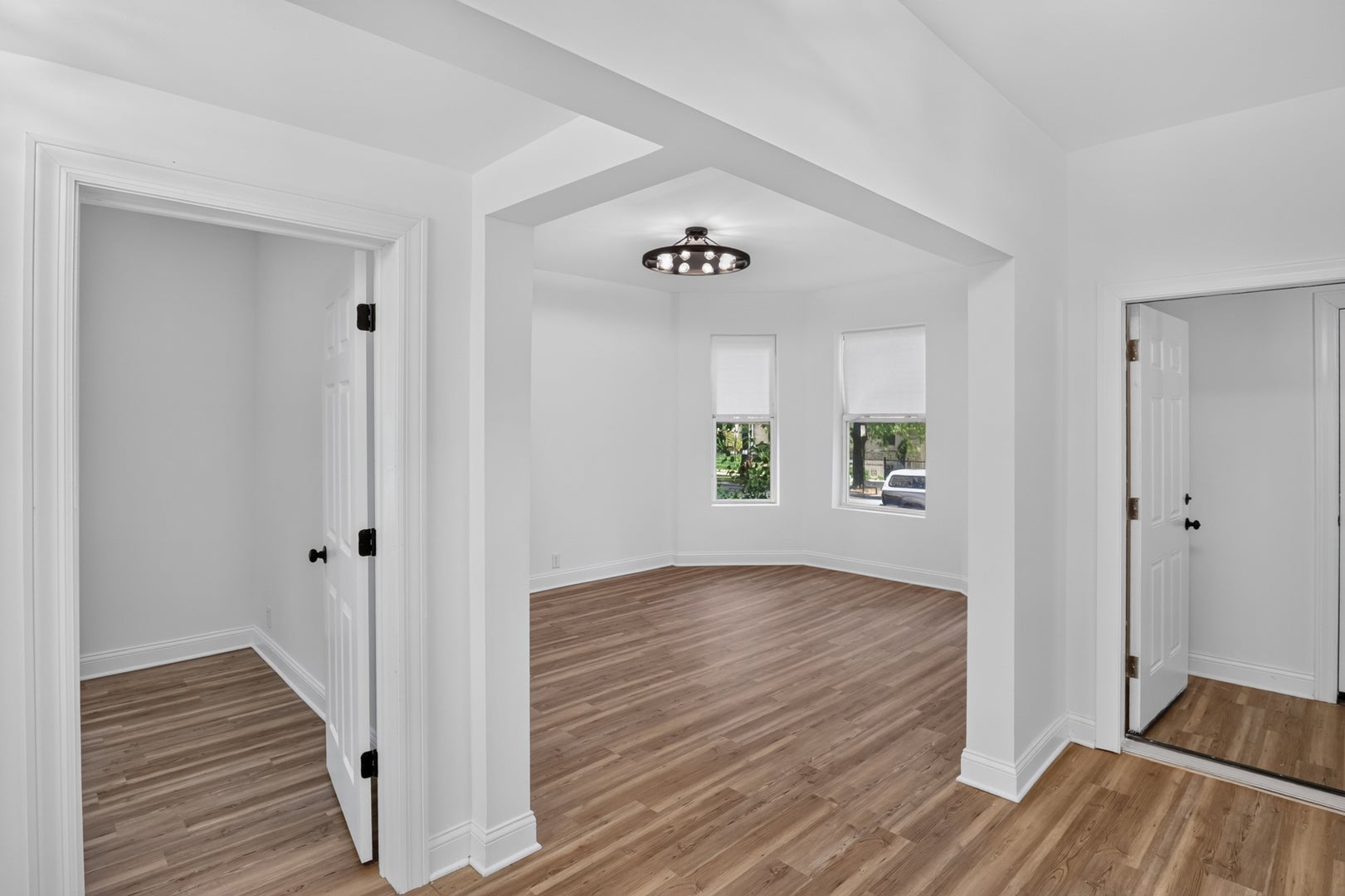 712 W Marquette Road