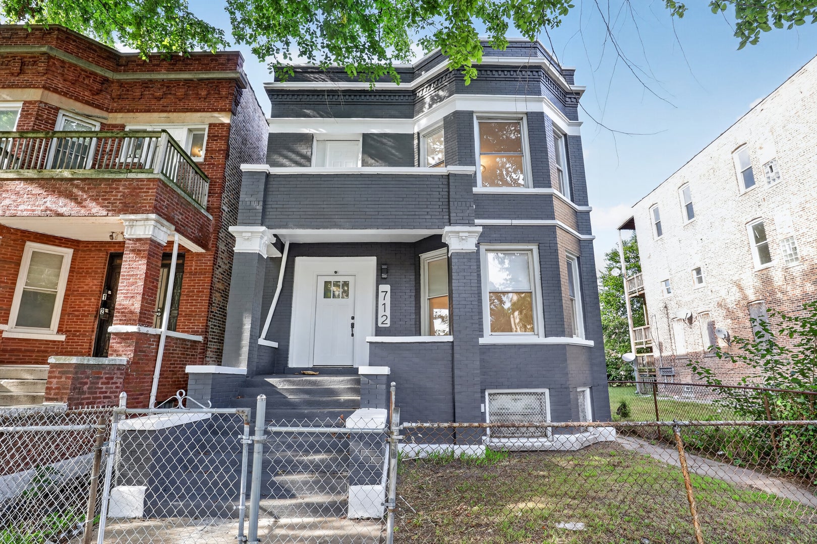 712 W Marquette Road
