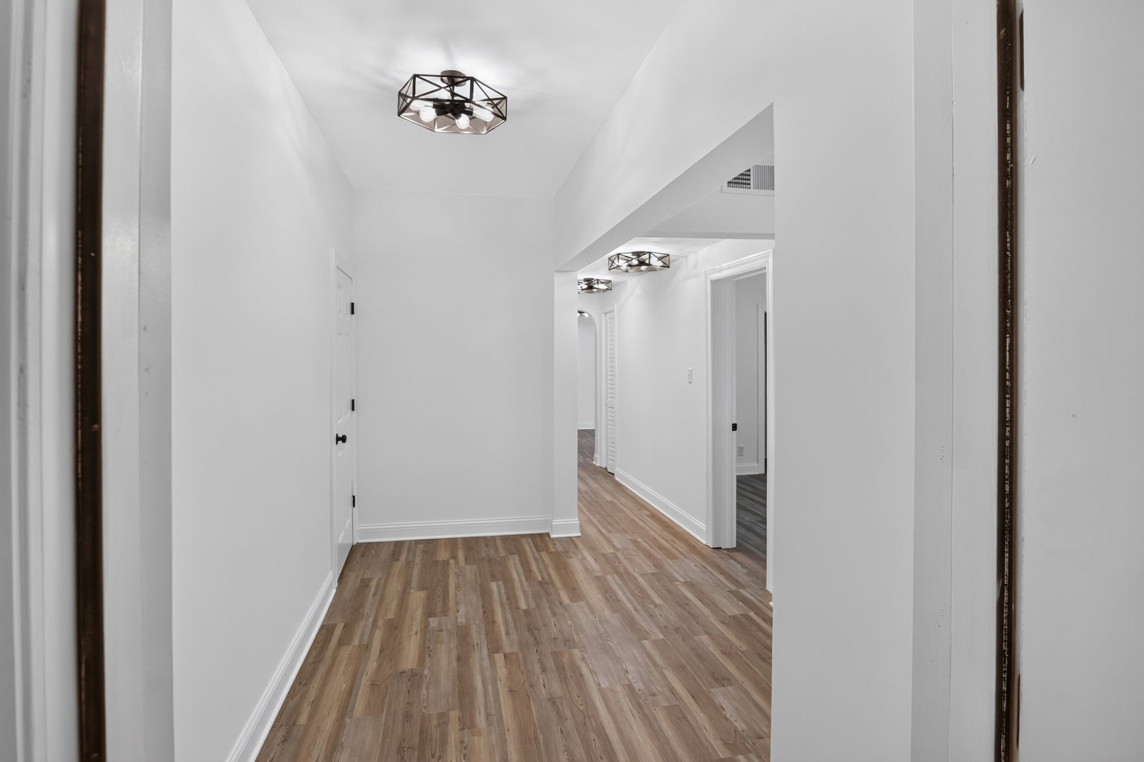 712 W Marquette Road