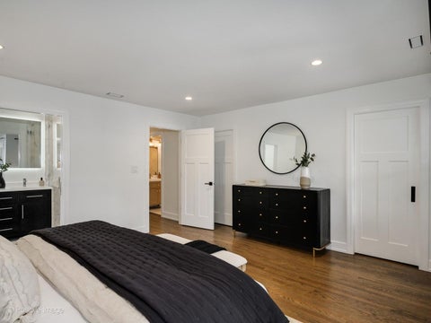 Tiny photo for 1938 W School Street, Chicago, IL 60657 (MLS # 12649410)
