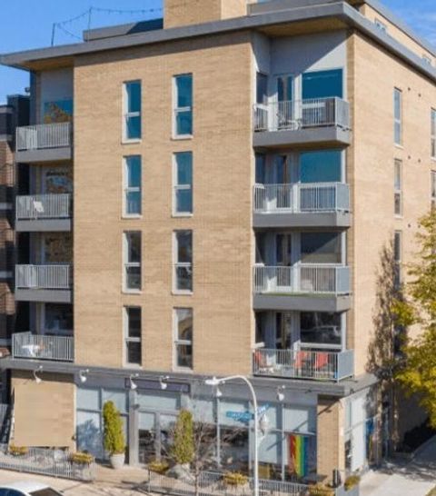 3301 N Sheffield Avenue 501 Chicago IL 60657