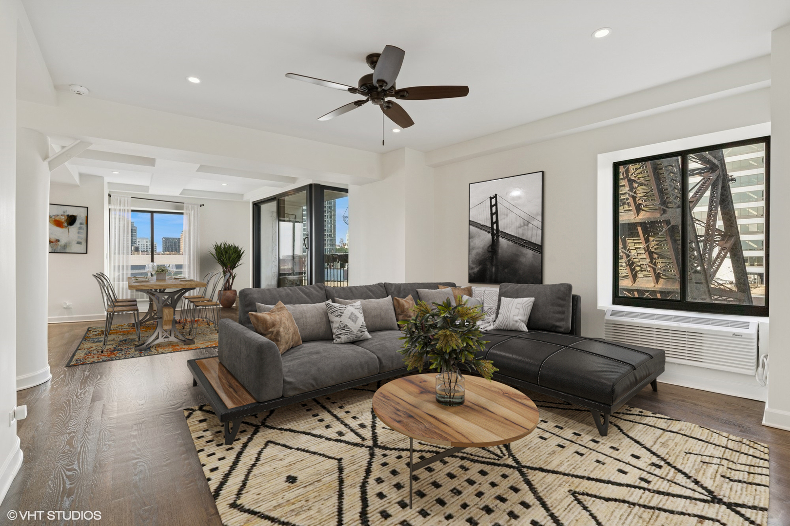 345 N Canal Street 805