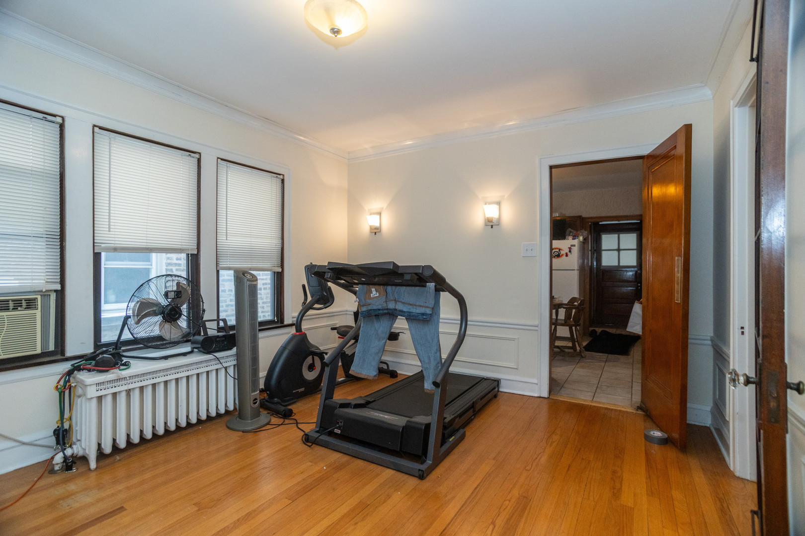 5834 N Maplewood Avenue