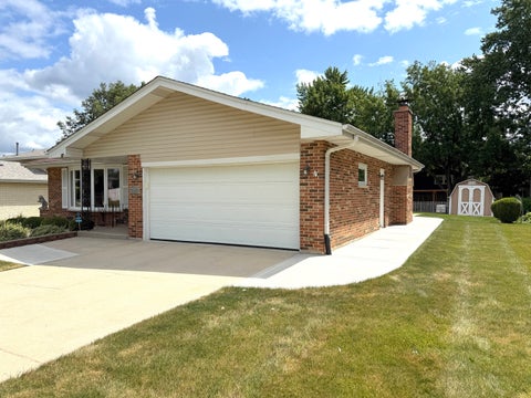 Tiny photo for 7129 Exner Road, Darien, IL 60561 (MLS # 12712139)