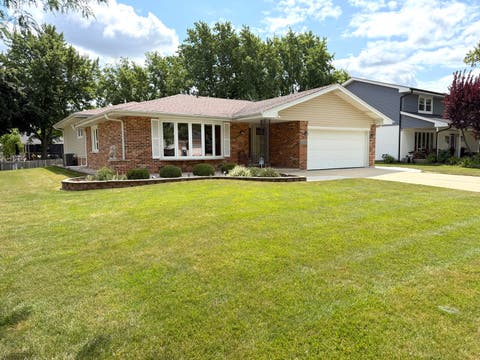 Tiny photo for 7129 Exner Road, Darien, IL 60561 (MLS # 12712139)