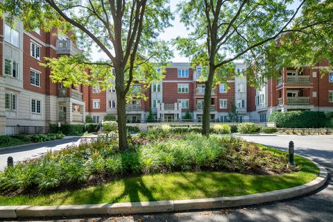 Tiny photo for 626 Homewood Avenue #405, Highland Park, IL 60035 (MLS # 12604934)