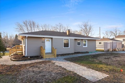 Tiny photo for 1614 North Avenue, Round Lake Beach, IL 60073 (MLS # 12545278)
