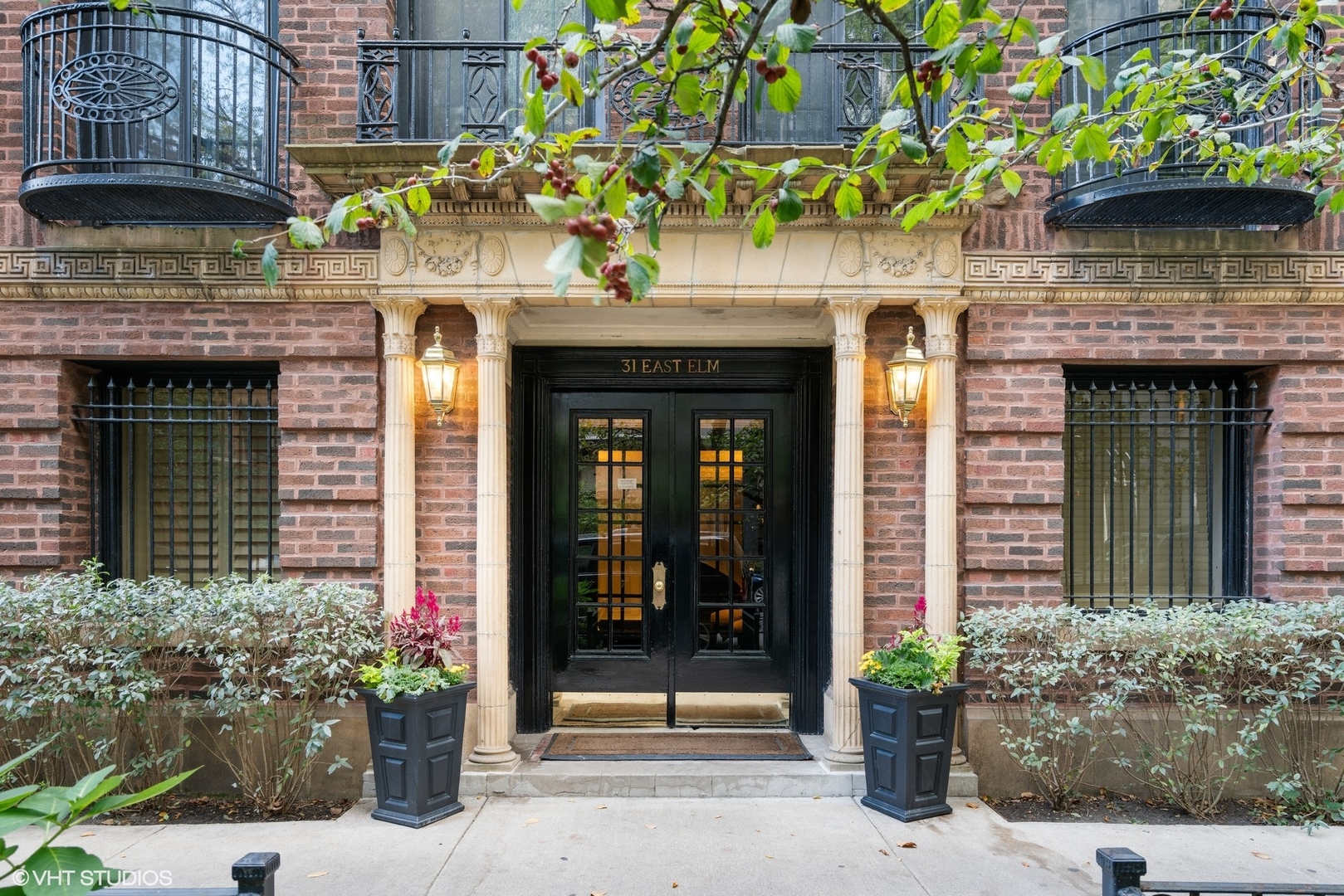31 E Elm Street 3B