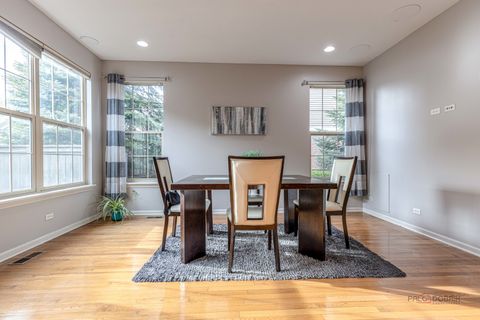 Tiny photo for 2147 Apple Hill Lane, Buffalo Grove, IL 60089 (MLS # 12627034)