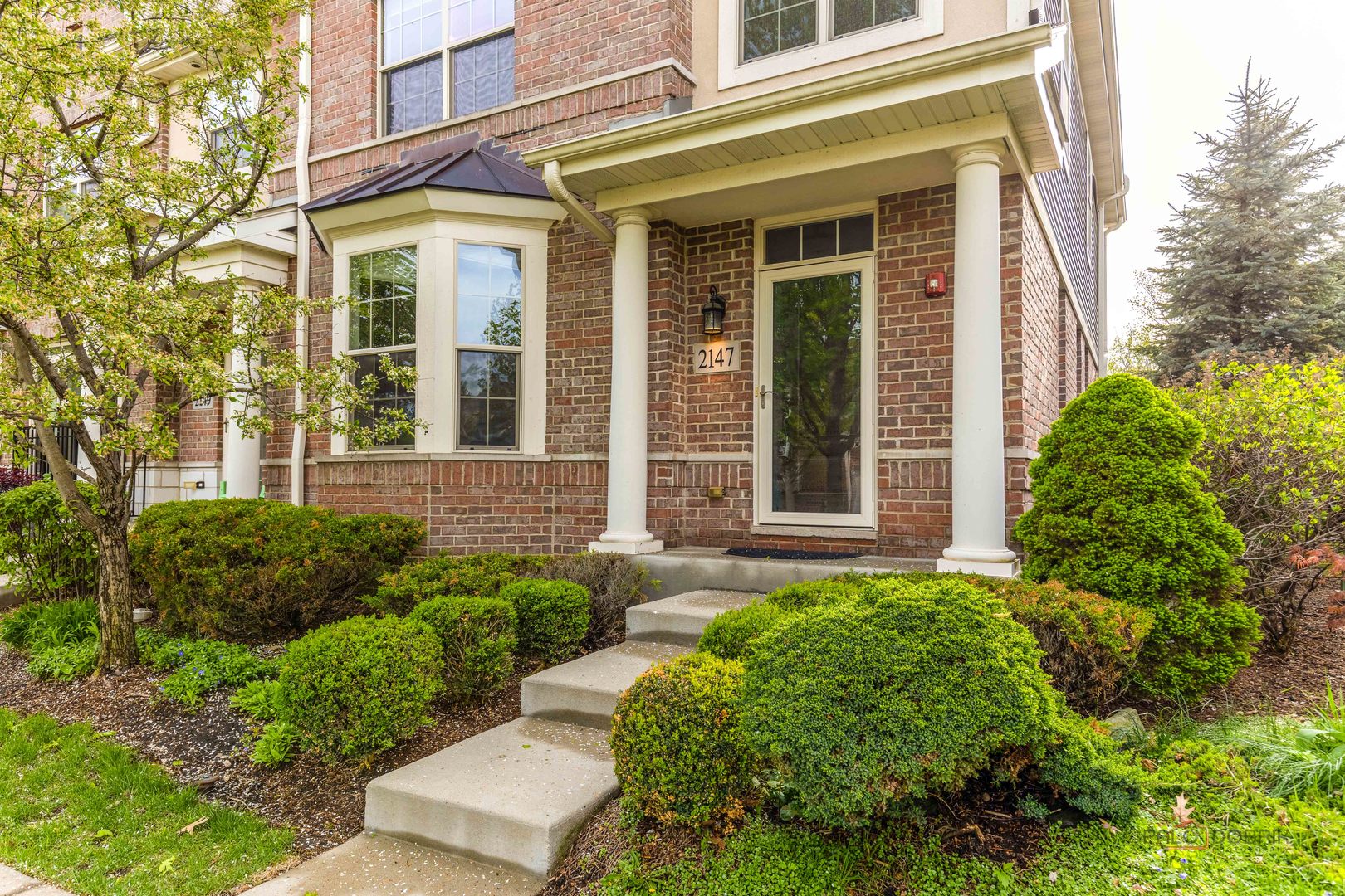 2147 Apple Hill Lane