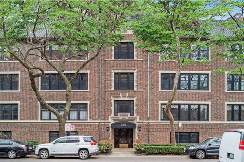 Photo of 2305 N Commonwealth Avenue #1N, Chicago, IL 60614 (MLS # 12463119)