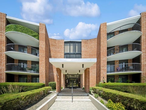 Photo of 1515 E Central Road #420C, Arlington Heights, IL 60005 (MLS # 12694352)