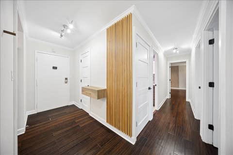 Tiny photo for 1515 E Central Road #420C, Arlington Heights, IL 60005 (MLS # 12694352)