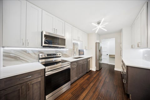 Tiny photo for 1515 E Central Road #420C, Arlington Heights, IL 60005 (MLS # 12694352)