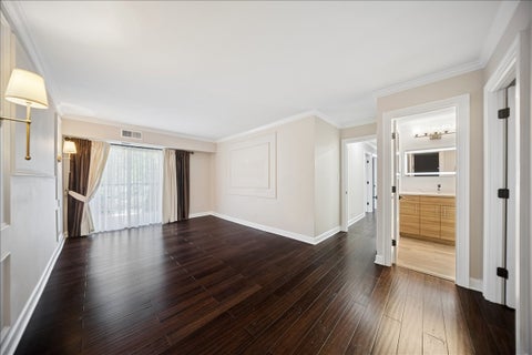 Tiny photo for 1515 E Central Road #420C, Arlington Heights, IL 60005 (MLS # 12694352)