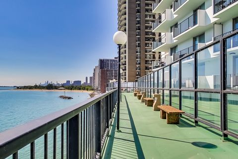 Tiny photo for 6033 N Sheridan Road #36G, Chicago, IL 60660 (MLS # 12407641)