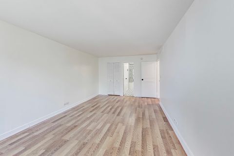 Tiny photo for 6033 N Sheridan Road #36G, Chicago, IL 60660 (MLS # 12407641)