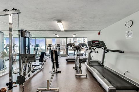 Tiny photo for 6033 N Sheridan Road #36G, Chicago, IL 60660 (MLS # 12407641)